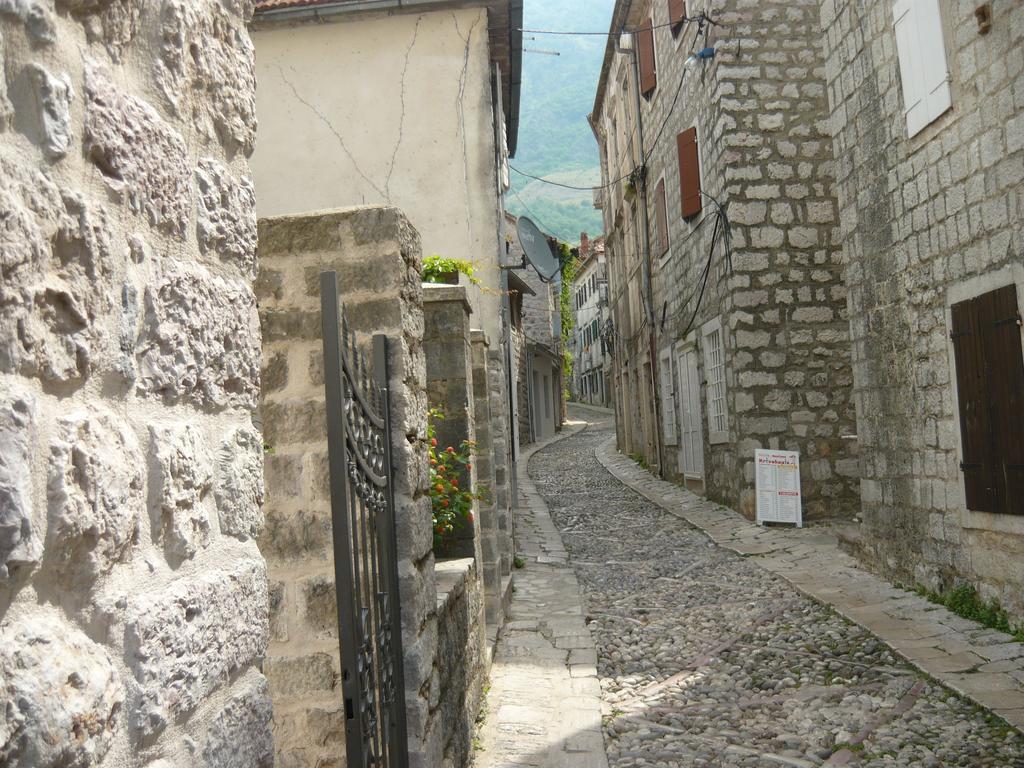 Rooms Banicevic Risan Exterior foto